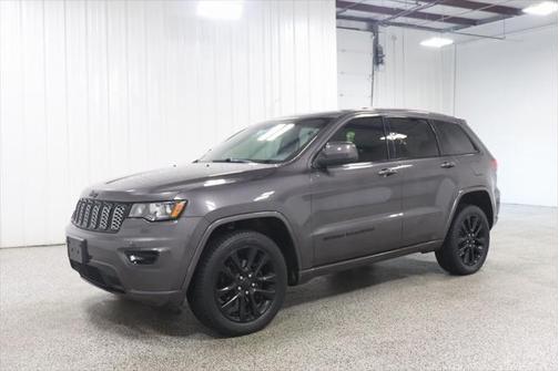 2017 Jeep Grand Cherokee Altitude
