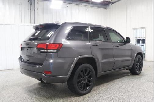 2017 Jeep Grand Cherokee Altitude