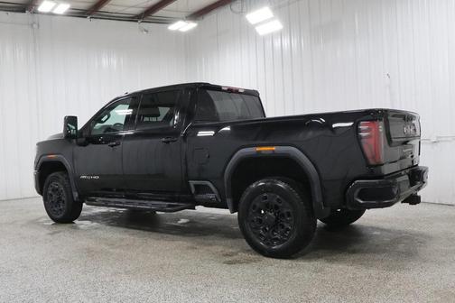 2025 GMC Sierra 2500 AT4