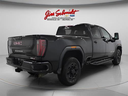 2025 GMC Sierra 2500 AT4