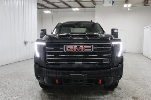 2025 GMC Sierra 2500 AT4