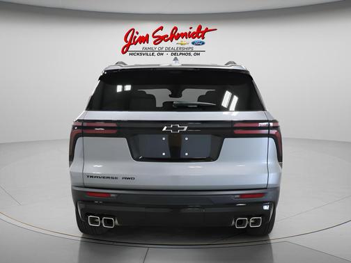 Sterling Gray Metallic 2026 Chevrolet Traverse LT