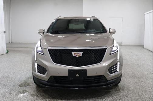 2022 Cadillac XT5 Sport