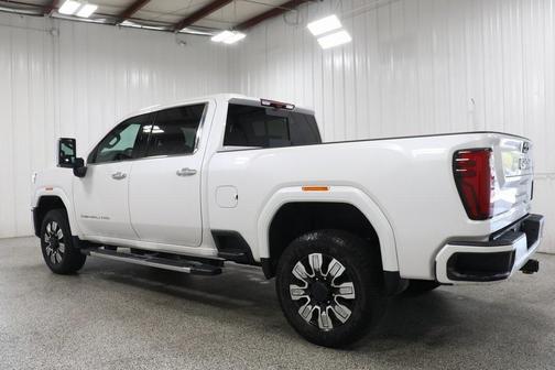2024 GMC Sierra 2500 Denali