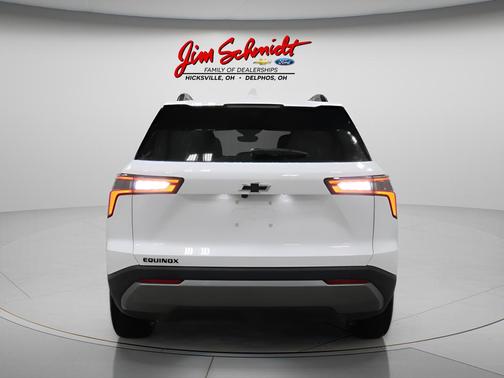 Summit White 2026 Chevrolet Equinox 1LT