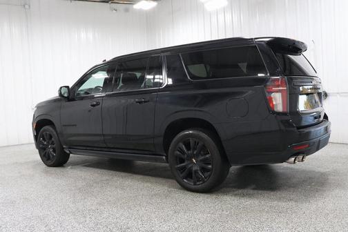 2022 Chevrolet Suburban 4WD High Country