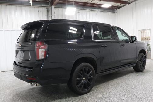2022 Chevrolet Suburban 4WD High Country