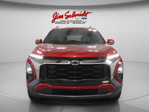 Radiant Red Tintcoat 2026 Chevrolet Equinox FWD ACTIV