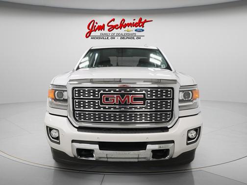 White Frost Tricoat 2018 GMC Sierra 2500 Denali