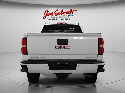 White Frost Tricoat 2018 GMC Sierra 2500 Denali