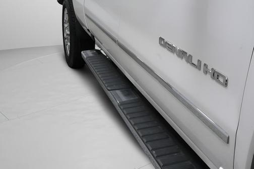 White Frost Tricoat 2018 GMC Sierra 2500 Denali