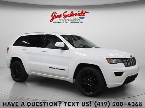 Bright White Clearcoat 2017 Jeep Grand Cherokee Altitude