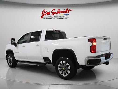 Summit White 2026 Chevrolet Silverado 2500 LT