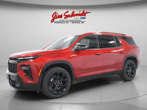 Radiant Red Tintcoat 2026 Chevrolet Traverse RS