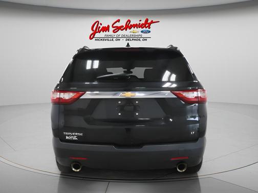 Mosaic Black Metallic 2019 Chevrolet Traverse LT Cloth