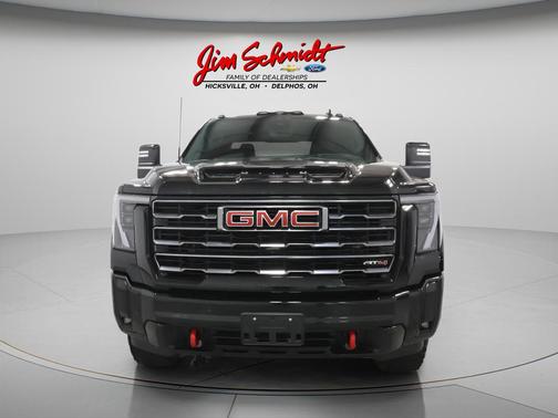 Onyx Black 2025 GMC Sierra 2500 AT4