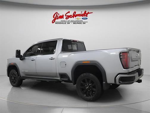 2025 GMC Sierra 2500 AT4