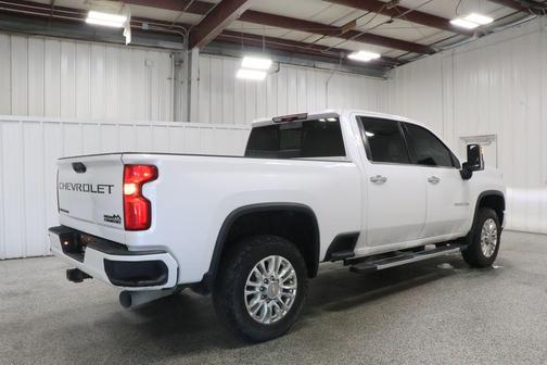 Iridescent Pearl Tricoat 2023 Chevrolet Silverado 2500 High Country