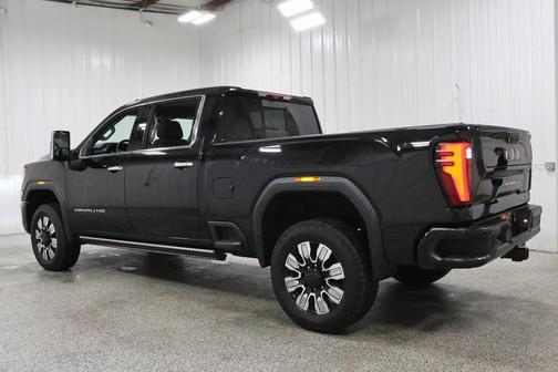 2024 GMC Sierra 2500 Denali