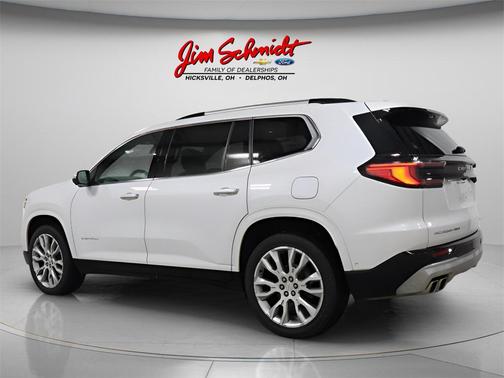 2024 GMC Acadia Denali