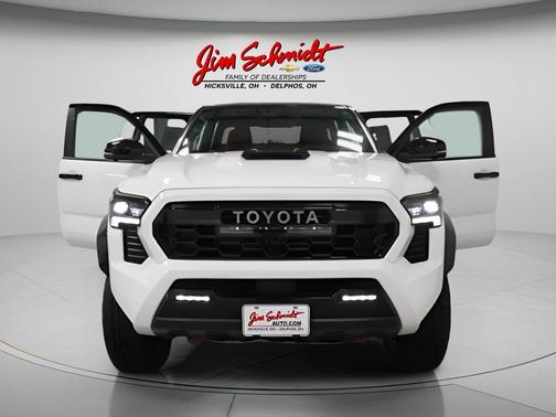 Ice Cap w/Black Roof 2026 Toyota Tacoma Hybrid TRD Pro