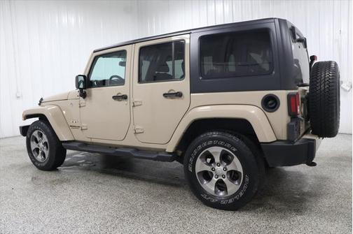 2016 Jeep Wrangler Unlimited Sahara