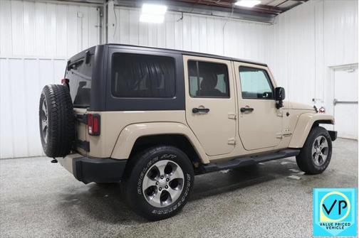 2016 Jeep Wrangler Unlimited Sahara