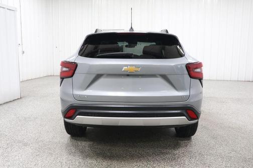 Sterling Gray Metallic 2025 Chevrolet Trax LT