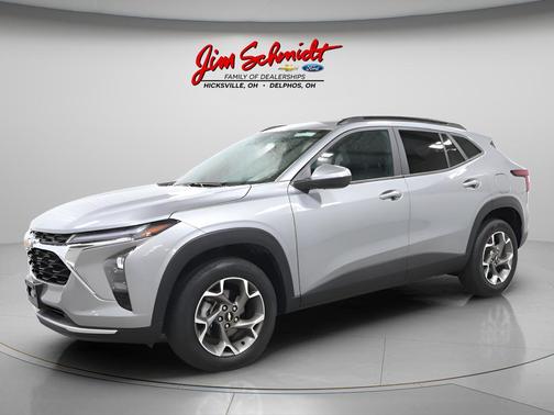 Sterling Gray Metallic 2025 Chevrolet Trax LT