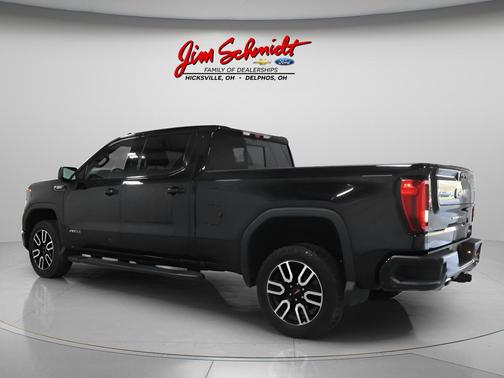 Onyx Black 2023 GMC Sierra 1500 AT4