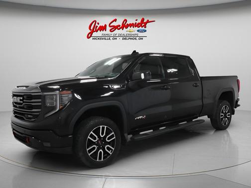 Onyx Black 2023 GMC Sierra 1500 AT4