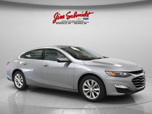 Sterling Gray Metallic 2023 Chevrolet Malibu FWD 1LT