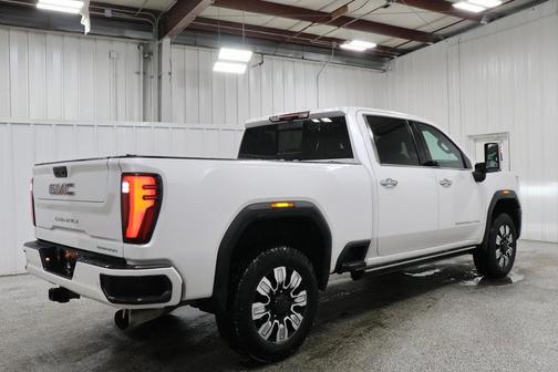 2024 GMC Sierra 2500 Denali