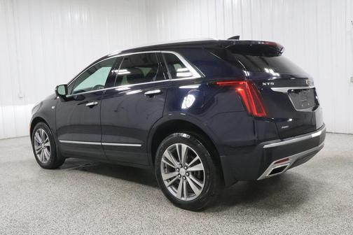 Dark Moon Blue Metallic 2022 Cadillac XT5 Premium Luxury