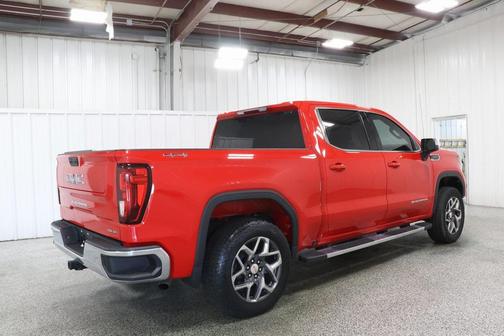 2022 GMC Sierra 1500 SLE