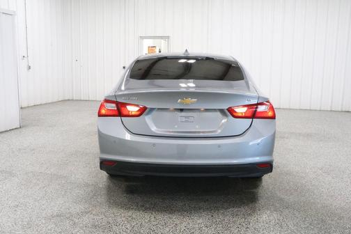 Sterling Grey Metallic 2024 Chevrolet Malibu 1LT