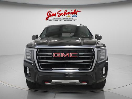 Onyx Black 2022 GMC Yukon XL AT4
