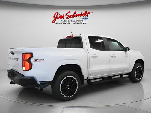 Summit White 2026 Chevrolet Colorado Z71