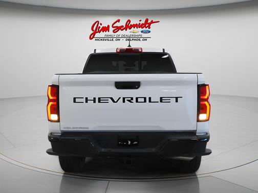 Summit White 2026 Chevrolet Colorado Z71