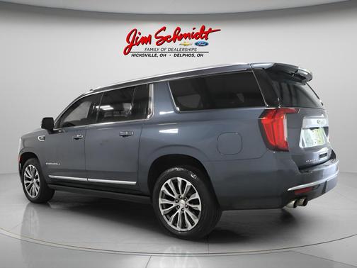 Dark Sky Metallic 2021 GMC Yukon XL Denali