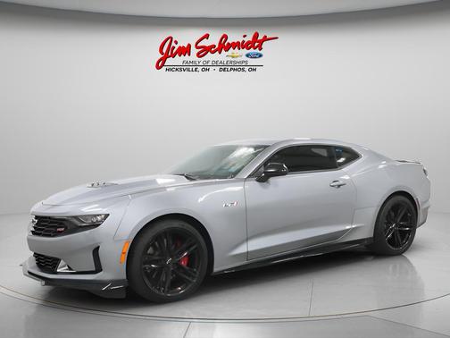 Sharkskin Metallic 2023 Chevrolet Camaro LT1