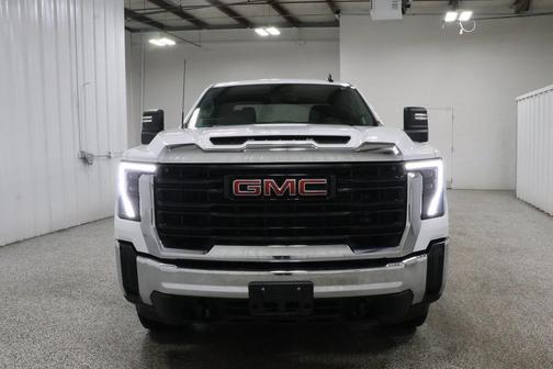 2024 GMC Sierra 2500 Pro