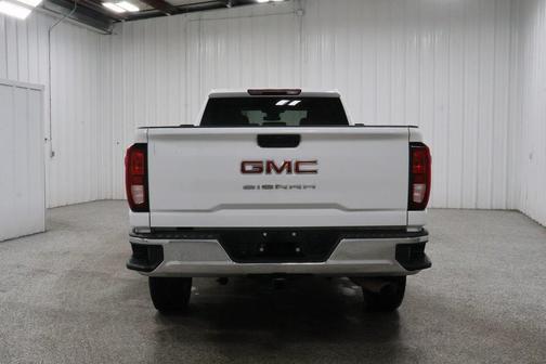 2024 GMC Sierra 2500 Pro