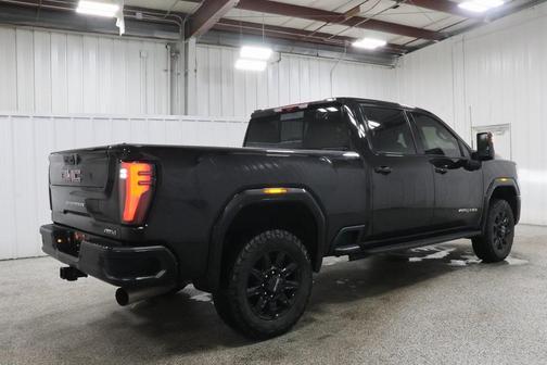 2025 GMC Sierra 2500 AT4