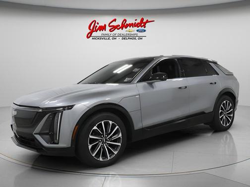 Argent Silver Metallic 2024 Cadillac LYRIQ Sport