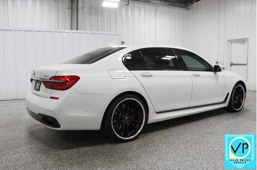 2019 BMW 750 I