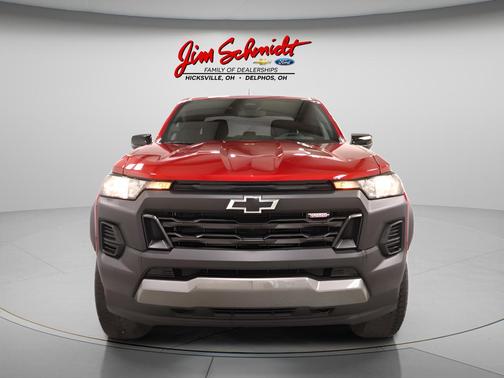 Radiant Red Tintcoat 2026 Chevrolet Colorado Trail Boss