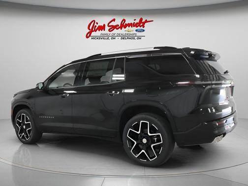 Mosaic Black Metallic 2026 Chevrolet Traverse High Country