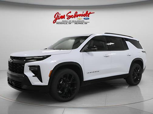 Polar White Tricoat 2026 Chevrolet Traverse RS