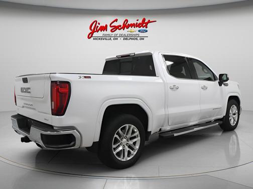 White Frost Tricoat 2019 GMC Sierra 1500 SLT